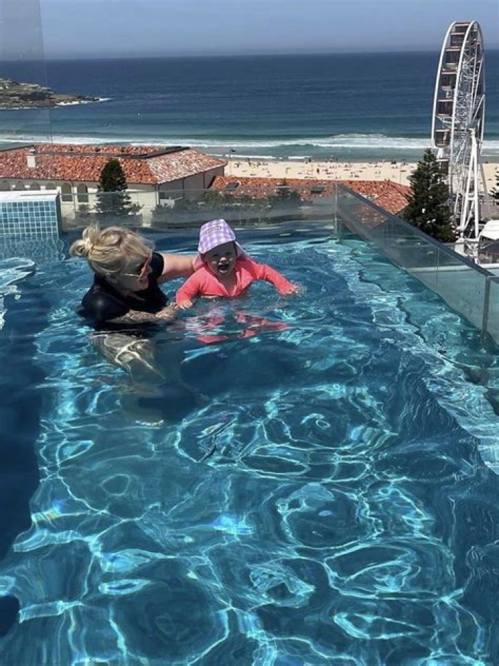 Rebel Wilson Takes Baby Royce Swimming In The Ocean: Photo – Hollywood Life