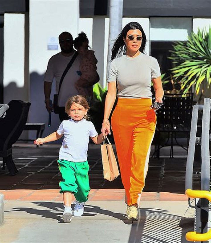 Reign Disick Begs Kourtney Kardashian & Travis Barker To Stop Kissing – Hollywood Life