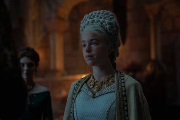 Rhaenyra Marries Laenor In Bloody Episode 5 – Hollywood Life