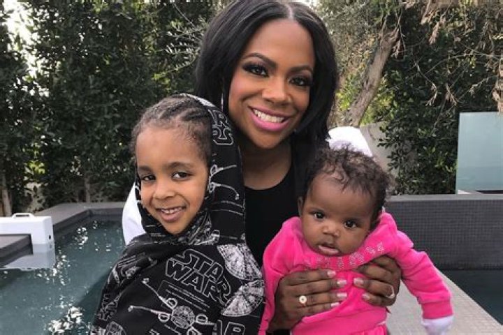 ‘RHOA’s Kandi Burruss Leads Full Family Workout In Her Driveway Amid Quarantine — Watch