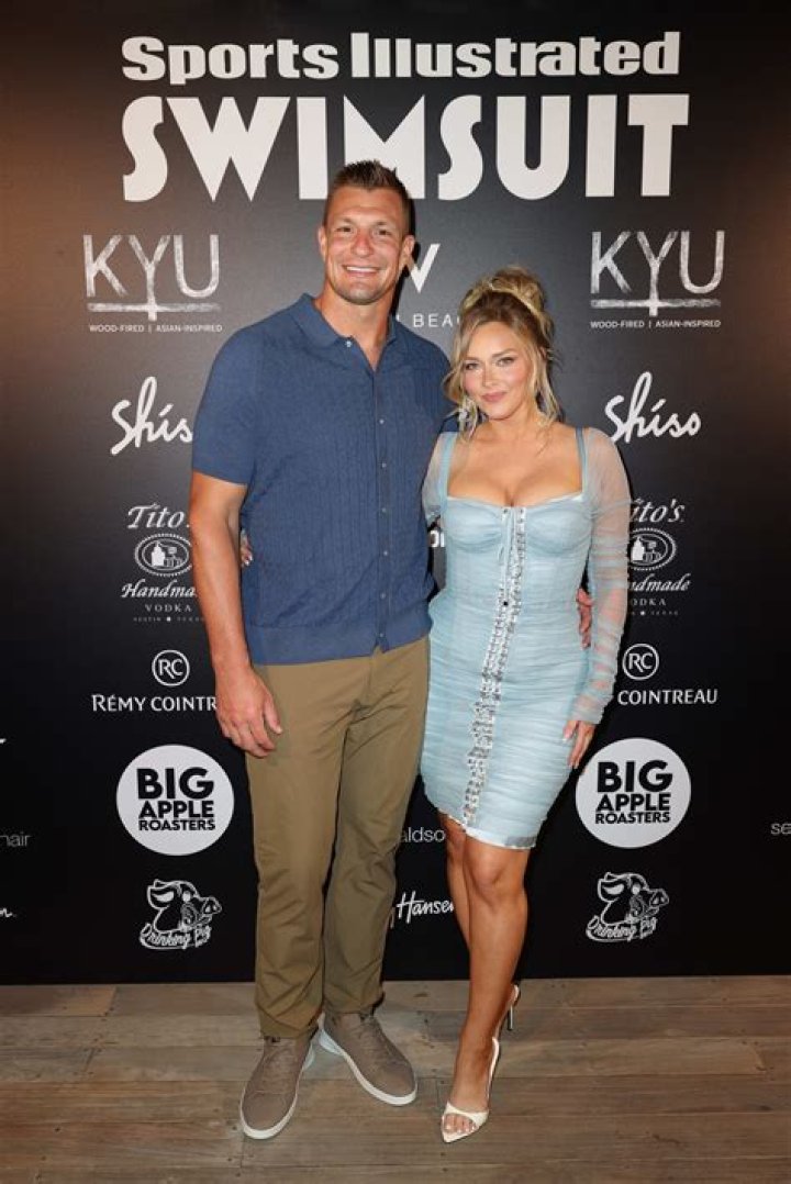 Rob Gronkowski Girlfriend Camille Kostek Talks About Getting Engaged – Hollywood Life