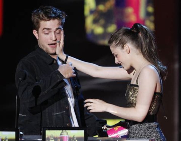 Robert Pattinson Has Custody Of Bear & Bernie After Kristen Stewart Split