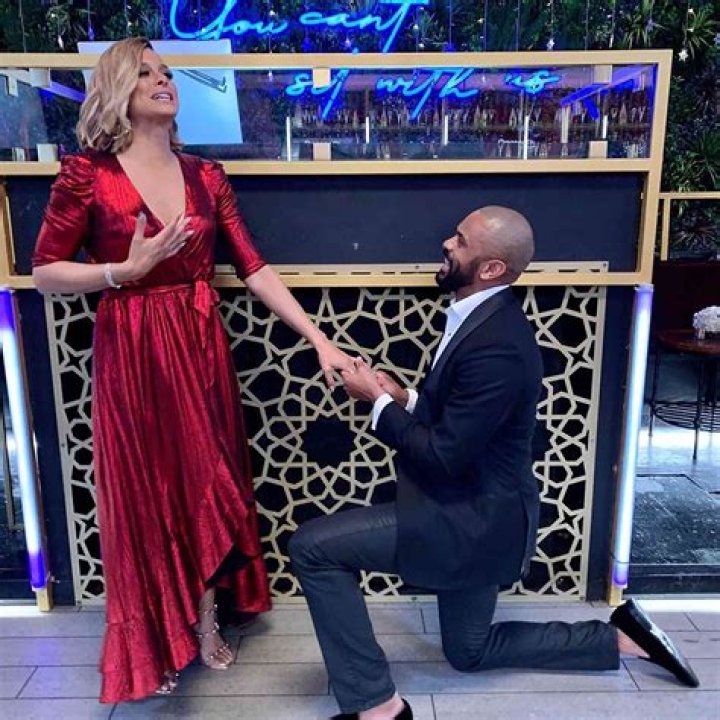 Robyn Dixon Gets Engaged To Ex-Husband Juan & ‘RHOP’ Co-Stars Flip – Hollywood Life