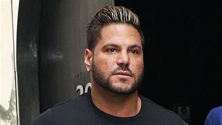 Ronnie & Jen Fight Before The Situation’s Wedding On ‘Jersey Shore’ – Hollywood Life