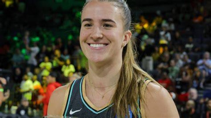 Sabrina Ionescu — Photos