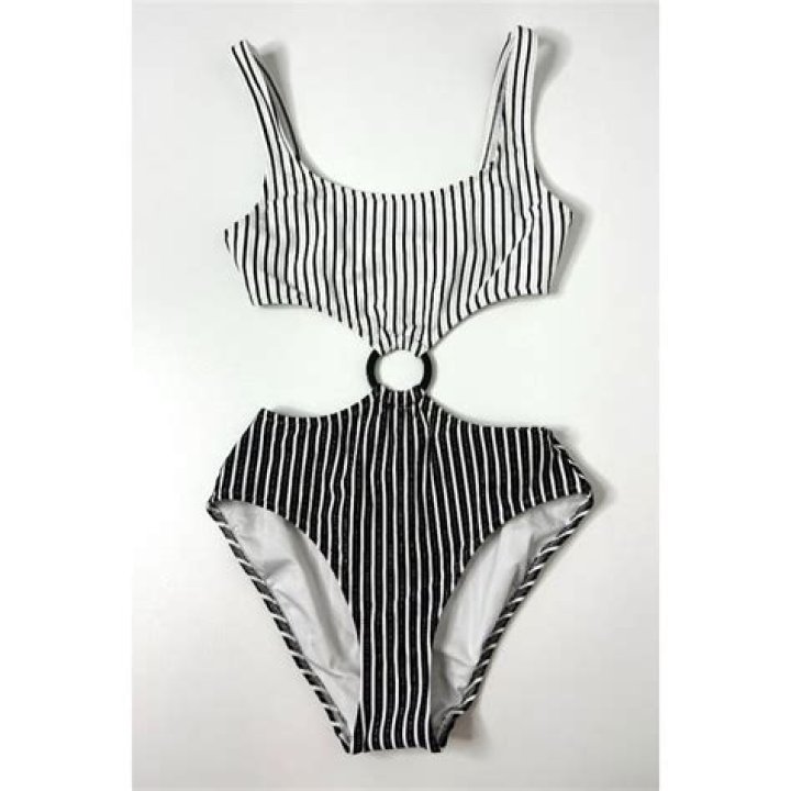 Sailor Brinkley For Solid & Striped Swim — PICS