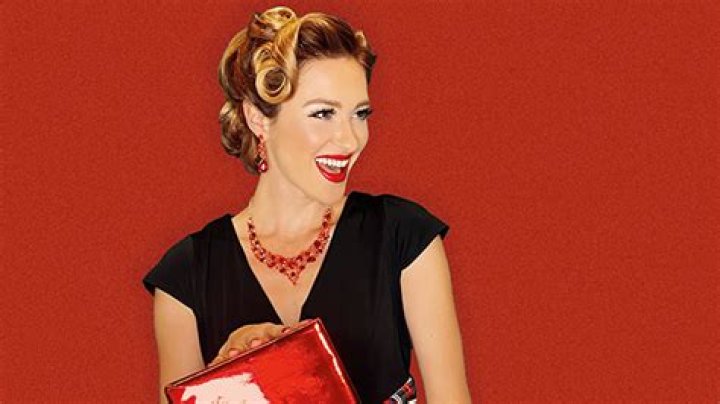 Sarah Ryder Delivers Some Grinchy News In The Hilarious ‘You Ain’t Gettin’ S—This Year’