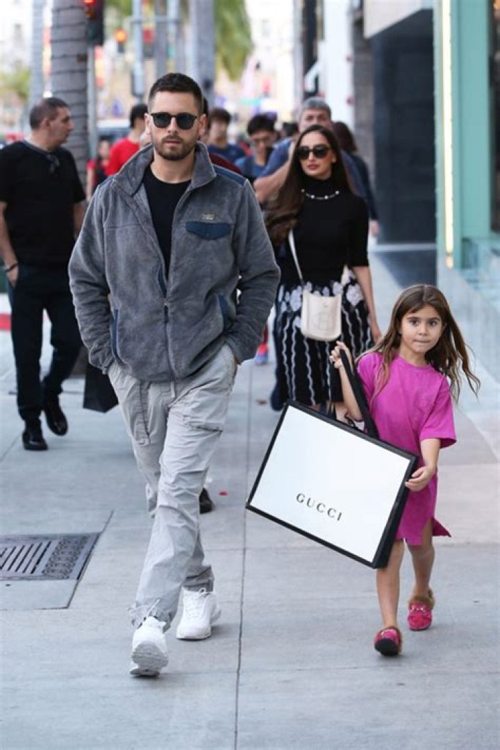 Scott Disick Enjoys A ‘Lunch Date’ With Look-Alike Daughter Penelope, 9 — Cute New Photo