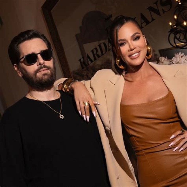 Scott Disick Leaves Flirty Comment On Kourtney Kardashian’s New Pic & Fans Freak: ‘Soulmates’