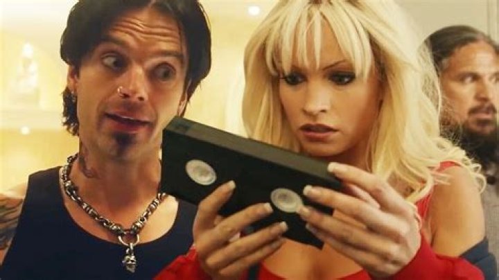 Sebastian Stan & Lily James First Pics As Tommy Lee & Pamela Anderson – Hollywood Life