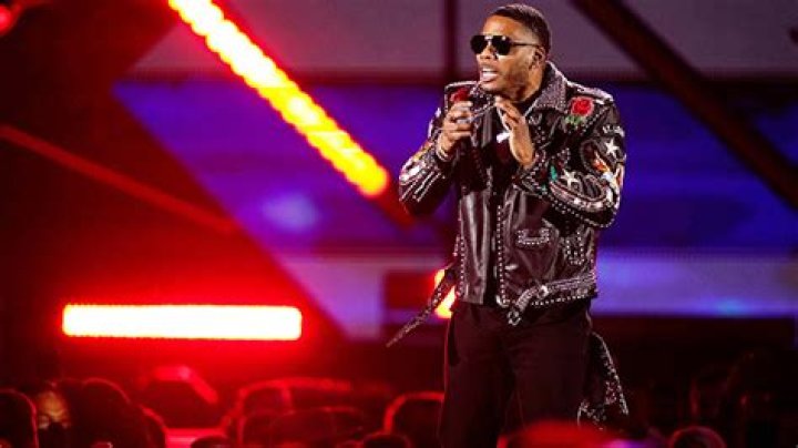 See His Medley Performance – Hollywood Life
