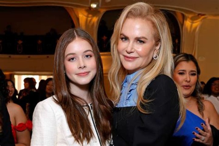 See Nicole With Her Daughters – Hollywood Life