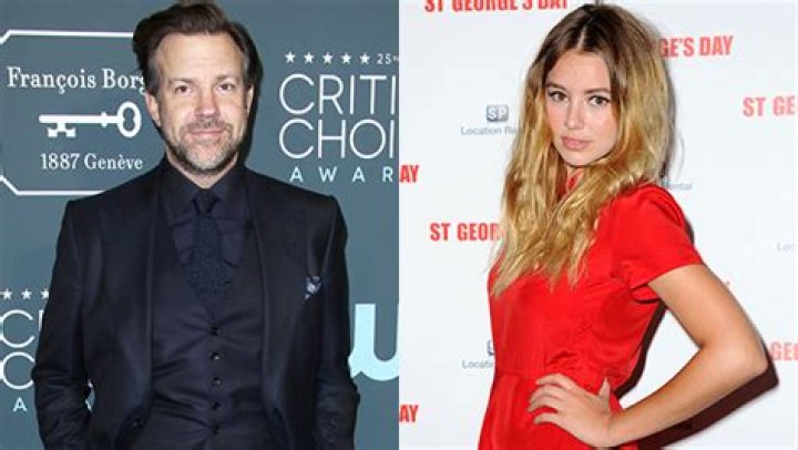 See Photo Confirming Romance – Hollywood Life