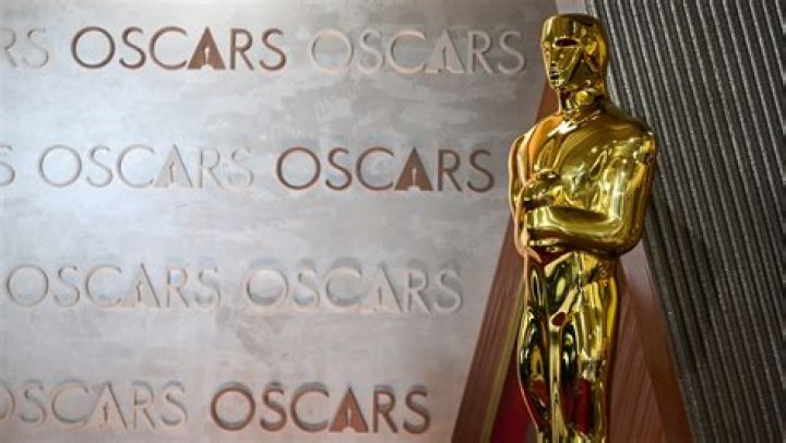 See The Pics – Hollywood Life