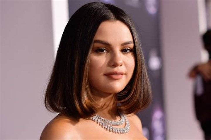 Selena Gomez Reveals What She’s Looking For In A Man: ‘I Love Playful & Adventurous’