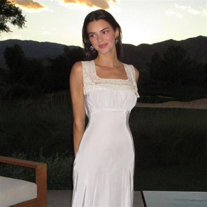Sexiest Celebrity Swimsuit Photos Of Summer 2021: Kendall Jenner & More