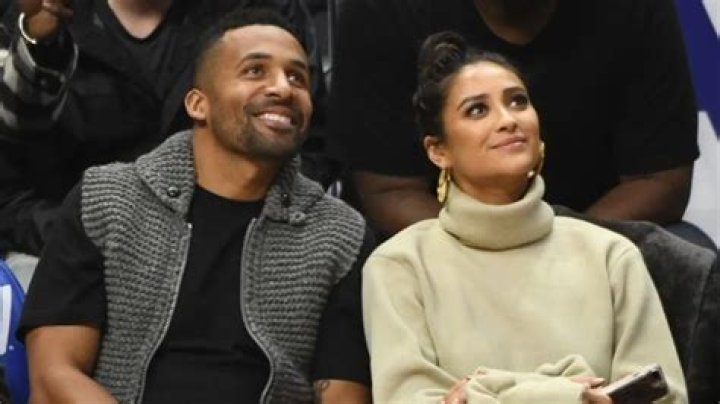 Shay Mitchell Dating Matte Babel — ‘PLL’ Star Seeing Hot Canadian Reporter – Hollywood Life
