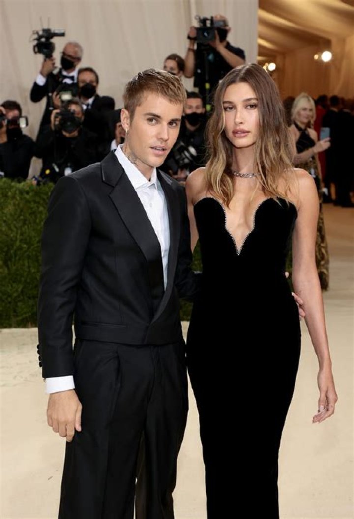 She Handled Justin Bieber Relationship Gracefully – Hollywood Life