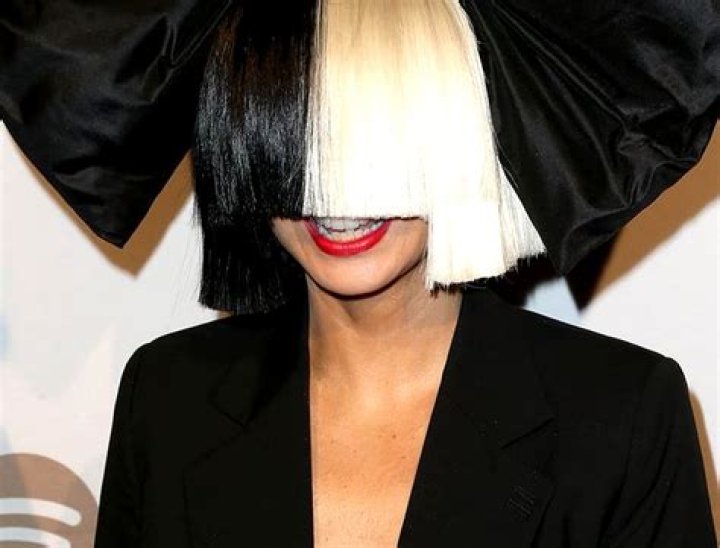 Sia Removes Her Iconic Wig To Speak Face-To-Face On ‘GMA’ on Murders Of Breonna Taylor & Elijah McClain