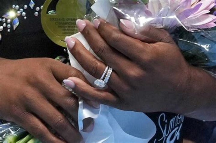 Simone Biles Engagement Ring – Photo – Hollywood Life