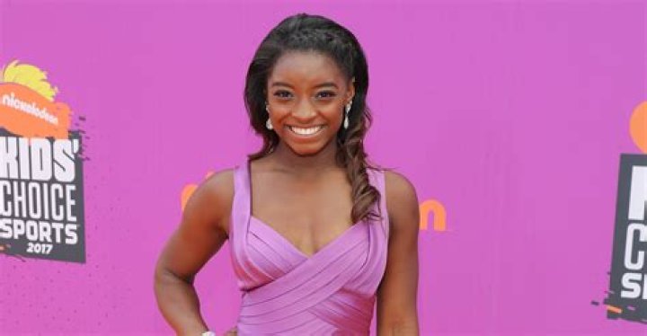 Simone Biles’ Wisdom Teeth Removed — Hilarious Video – Hollywood Life