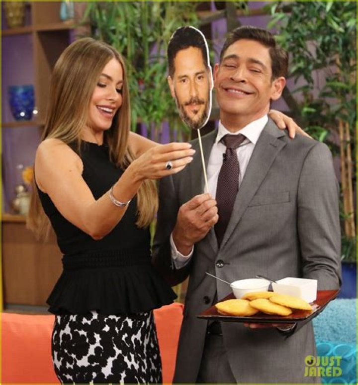 Sofia Vergara Kisses Husband Joe Manganiello In Sweet Pic On 6th Anniversary: ‘You’re Mine’