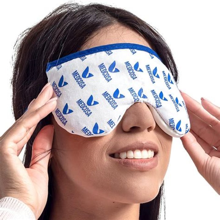 Soothe Dry, Tired Eyes Using A Relaxing Microwavable Eye Mask