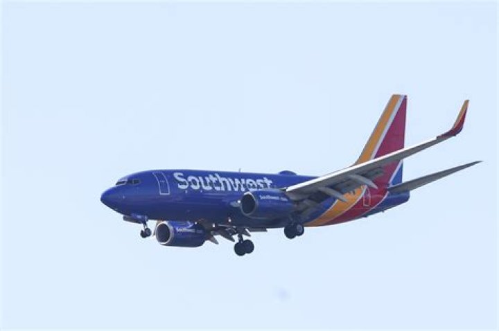 Southwest Flight Emergency Landing — PICS