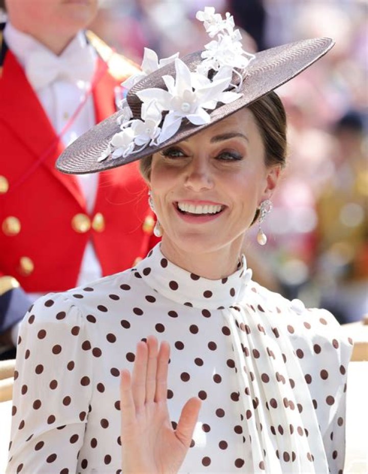 Stars In Polka Dots — Pics