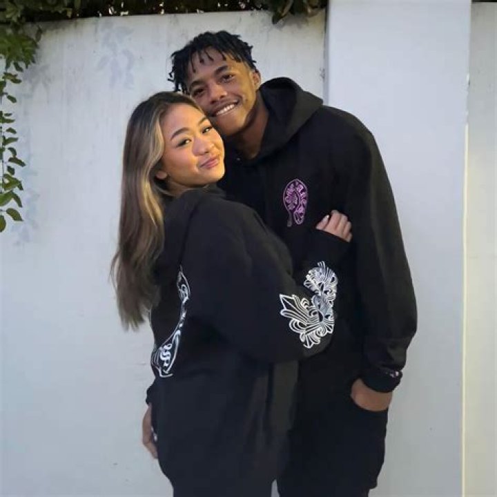 Suni Lee Talks ‘Hate’ She’s Gotten For Jaylin Smith Relationship – Hollywood Life