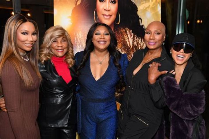 Tamar Braxton’s Sister Traci Asks For ‘Prayers’ After Reports Tamar’s Been Hospitalized