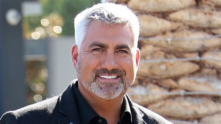 Taylor Hicks Celebrity Profile | Singer – American Idol – Hollywood Life