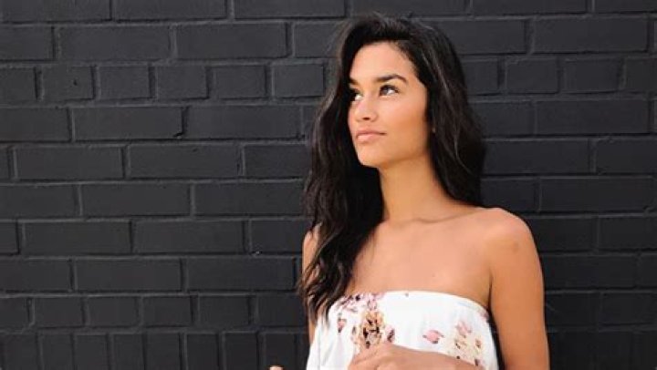 Taylor Nolan Celebrity Profile | Reality Star – ‘Bachelor In Paradise’ – Hollywood Life