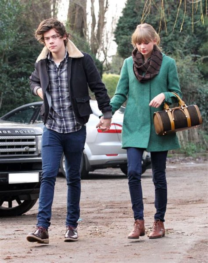 Taylor Swift’s Controlling Behavior With Harry Styles Revealed — Report