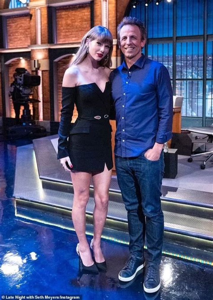 Taylor Swift Wears Princess Diana ‘Revenge Dress’ Look-Alike – Hollywood Life