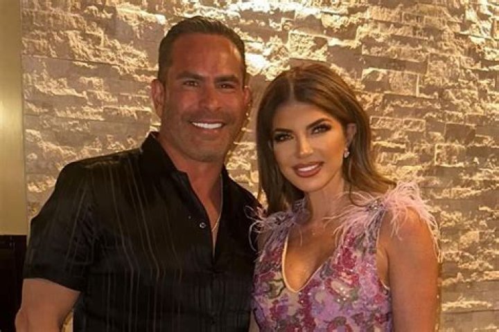 Teresa Giudice Rocks Sexy Bikini While Dancing With Luis Ruelas In St. Barts: Watch