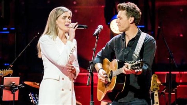 ‘The Bachelor: LTYH’ Recap: Julia & Brandon Struggle As They Finally Pursue Their Relationship