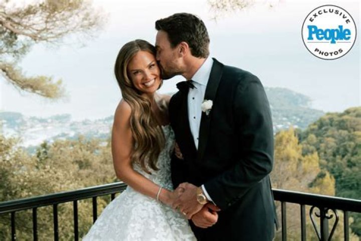 ‘The Bachelorette’: Hannah’s Hottest Photos With Her Final 3