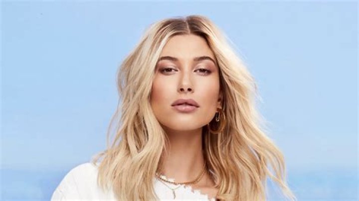 These Tank Style Bras That Look Like Hailey Baldwin’s Have Over 70k Reviews & Are Under $20