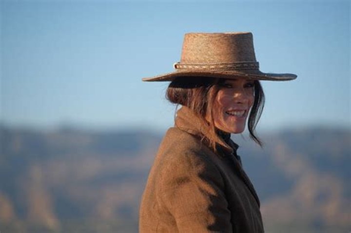‘Timeless’ Finale — Photos