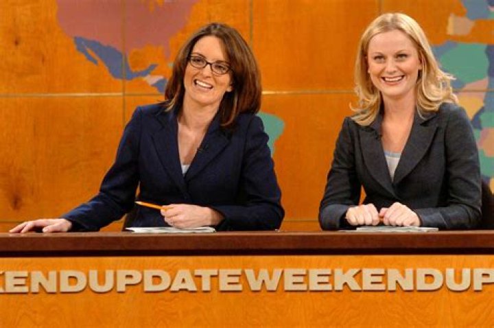 Tina Fey Returns To Weekend Update – Hollywood Life