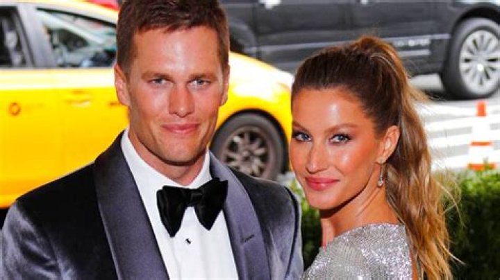 Tom Brady & Gisele Bündchen Have Both Hired Divorce Lawyers After Growing Divide – New Report