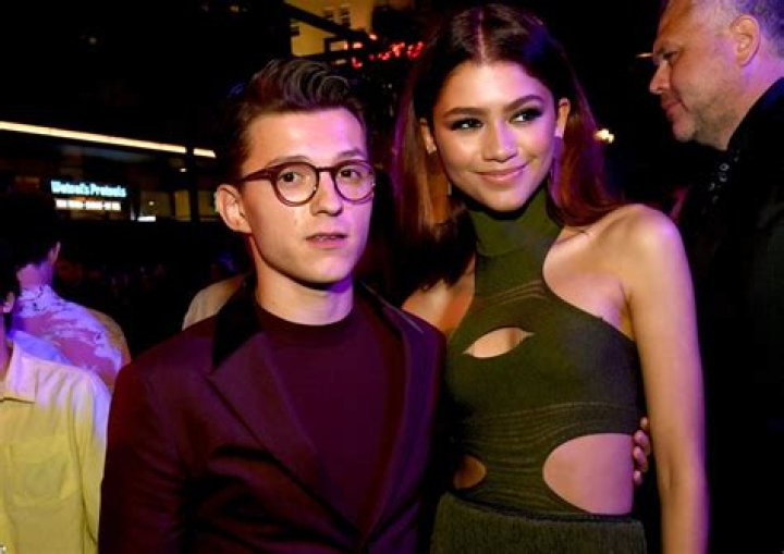Tom Holland and Zendaya’s Complete Relationship Timeline – Hollywood Life