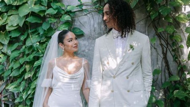 Vanessa Hudgens and Cole Tucker Marry in Mexico Wedding Ceremony – Hollywood Life