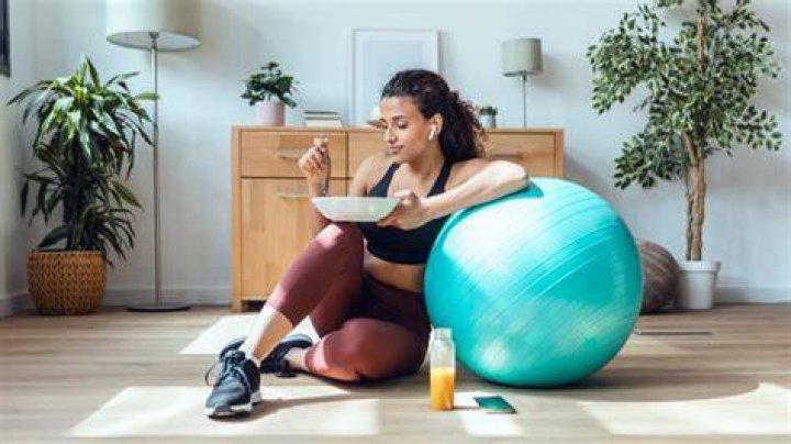 Victoria Justice Reveals The ‘Tough’ New Workout She Does So She Can Eat ‘Whatever I Want’