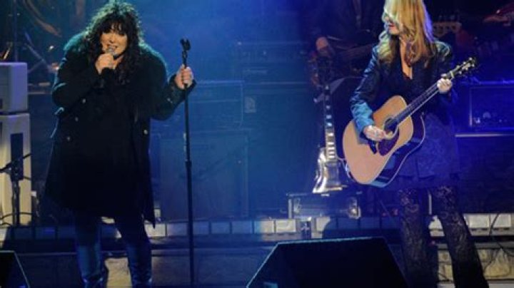 [VIDEO] Led Zeppelin Honored At Kennedy Center — Heart’s Performance – Hollywood Life