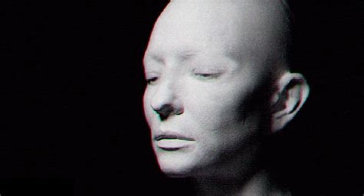 [WATCH] Cate Blanchett Bald In Massive Attack Music Video For ‘The Spoils’ – Hollywood Life