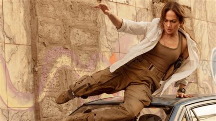 Watch Jennifer Lopez Fight Joseph Fiennes – Hollywood Life