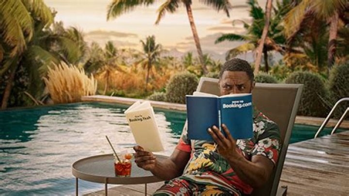Watch The Ad – Hollywood Life