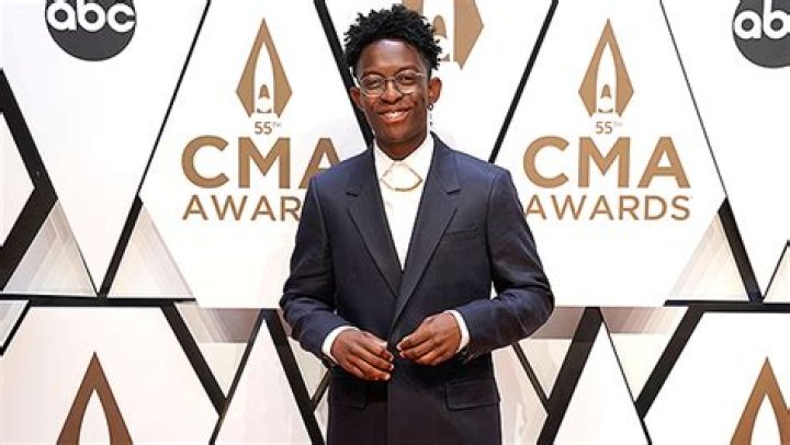 Who Is BRELAND? 5 Things to Know About the ‘My Truck’ Singer – Hollywood Life